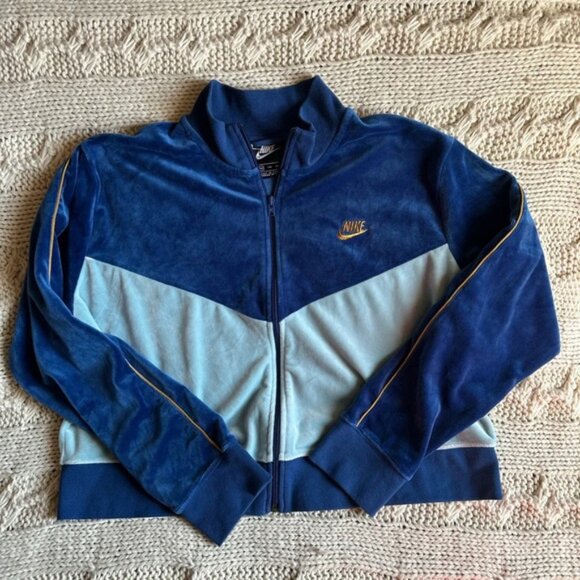 Nike Loose Fit Cropped Full Zip‎ Front Colorblock Fleece Women's Jacket - Picture 4 of 4